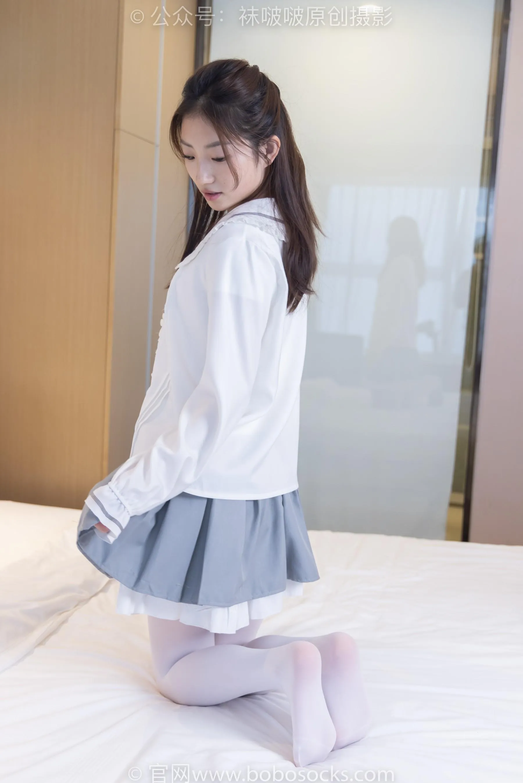 [BoBoSocks袜啵啵]NO.211 小沫-高跟鞋、厚白丝[23] [53P]插图